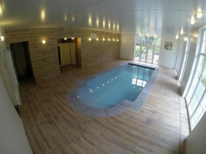  Beautiful mansion in Mettet with sauna  Мете